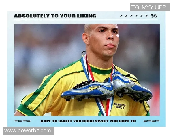 十位足球明星的传奇故事与他们在绿茵场上的辉煌成就揭秘